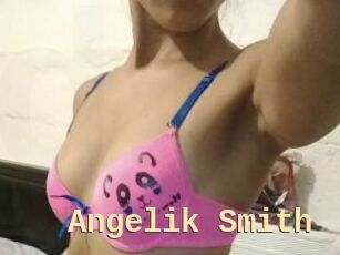 Angelik_Smith