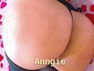 Anngie_