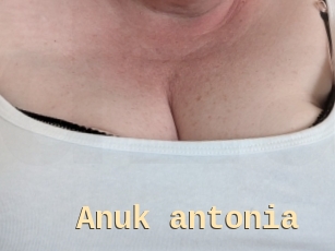 Anuk_antonia