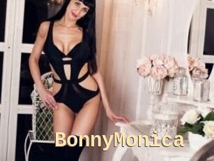 Bonny_Monica