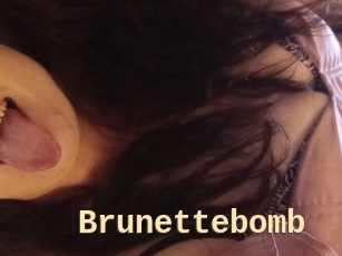 Brunettebomb