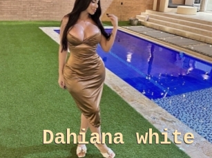 Dahiana_white