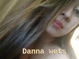 Danna_wets