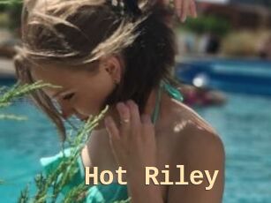 Hot_Riley