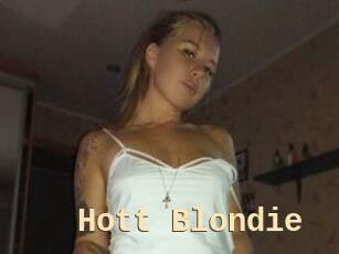 Hott_Blondie