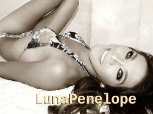 LunaPenelope