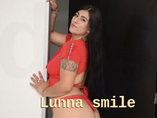 Lunna_smile