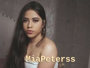 MiaPeterss