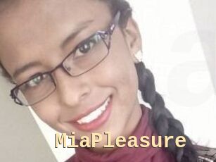 Mia_Pleasure