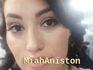 MiahAniston