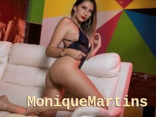 MoniqueMartins