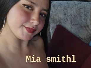 Mia_smithl