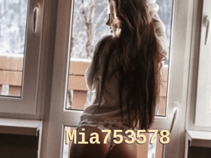 Mia753578