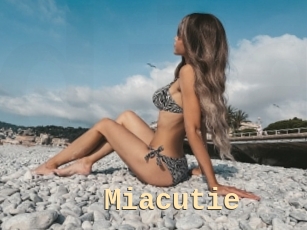 Miacutie