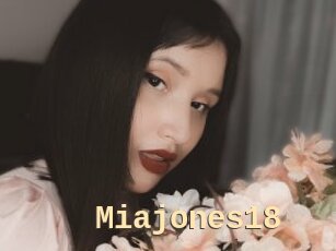 Miajones18