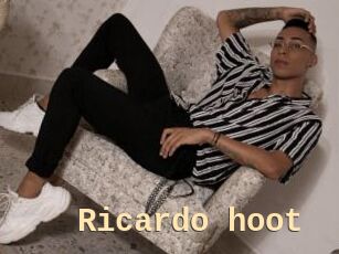 Ricardo_hoot