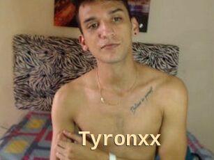 Tyronxx