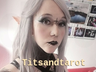 Titsandtarot